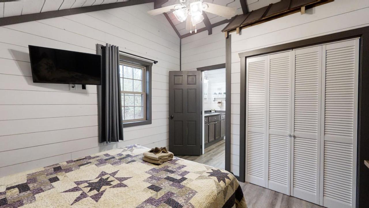 Bigfoots Hideaway Cabin Gatlinburg Exterior foto